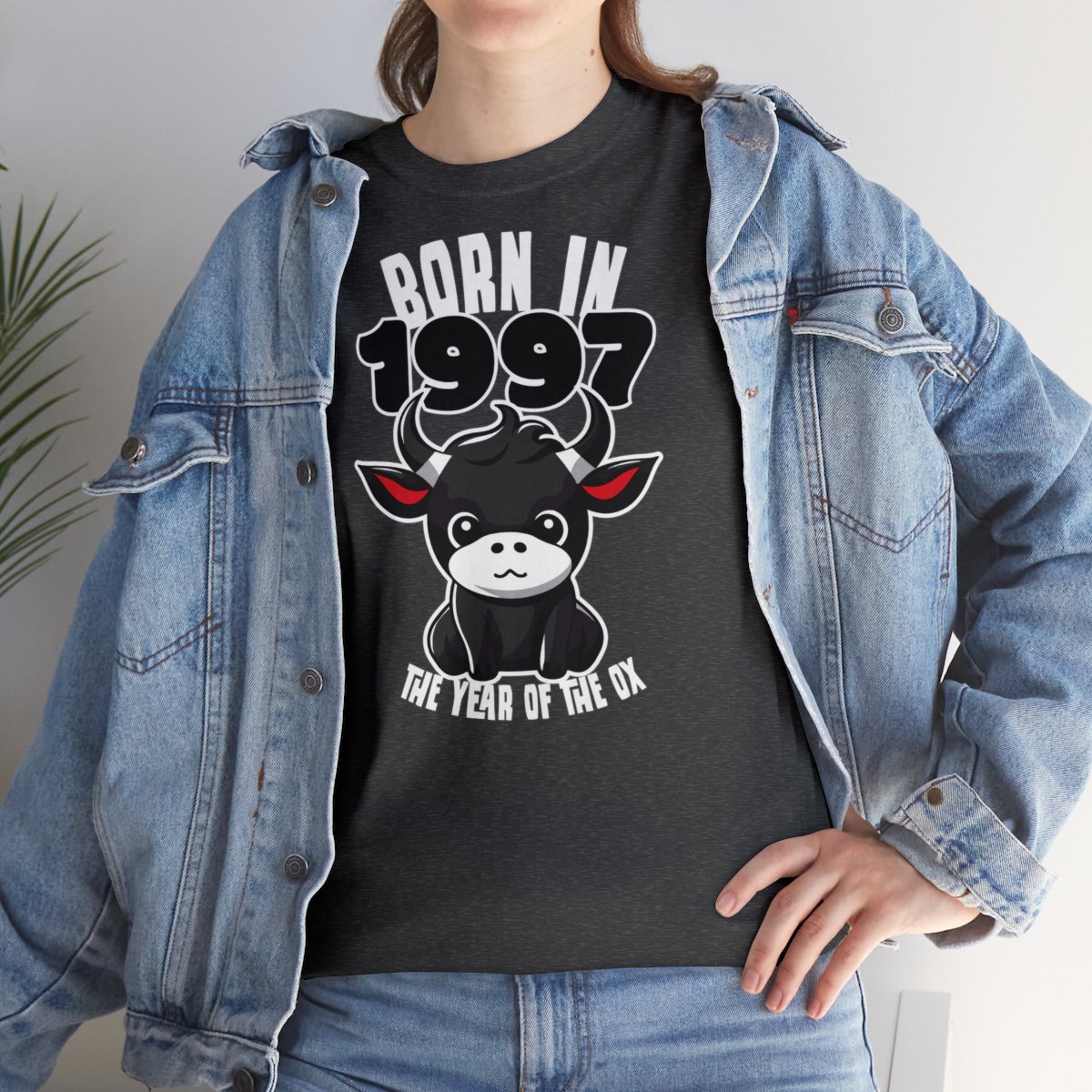 Born in the year of the Rooster - Unisex Tee – Bild 45