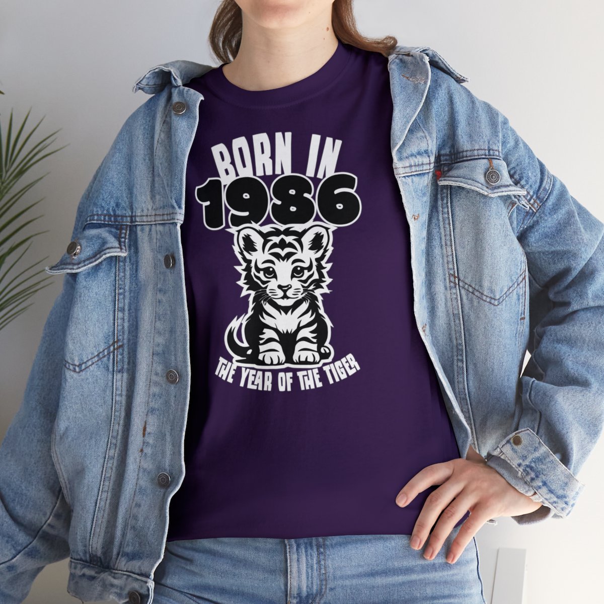 Born in the year of the Tiger - Unisex Tee – Bild 69