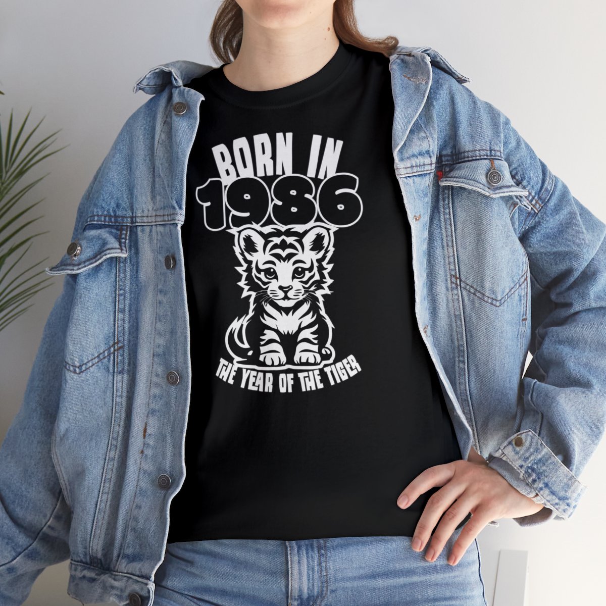 Born in the year of the Tiger - Unisex Tee – Bild 21