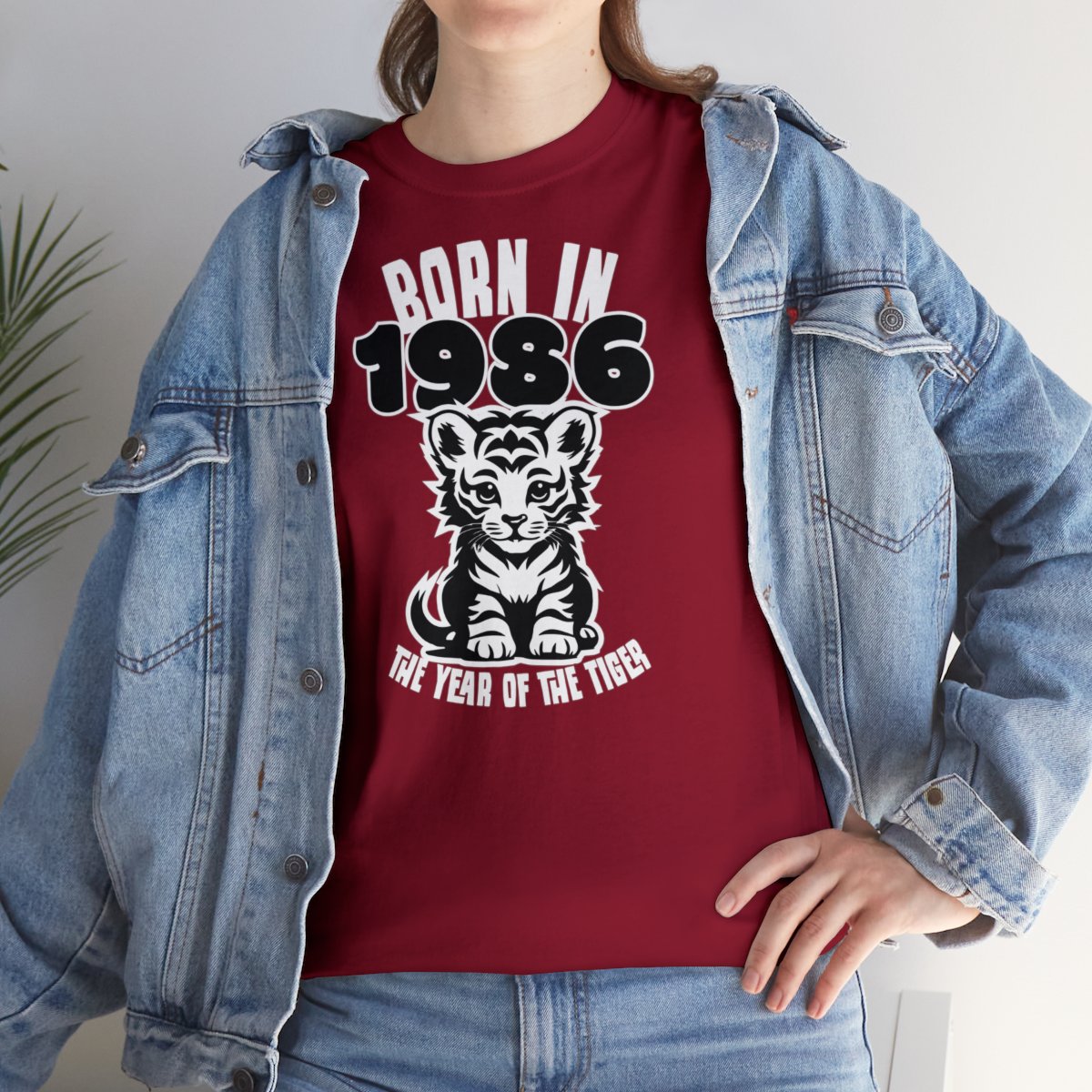 Born in the year of the Tiger - Unisex Tee – Bild 93